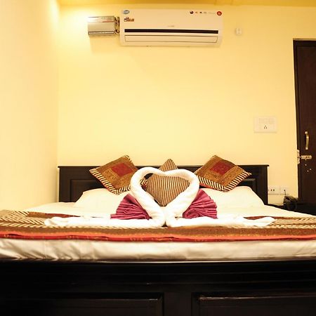 Nahar Singh Haveli Hotel Jaipur Room photo